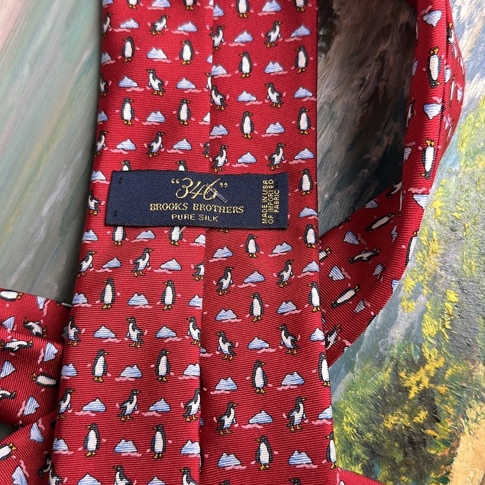 Brooks Brothers Penguins tie red fun  100% silk